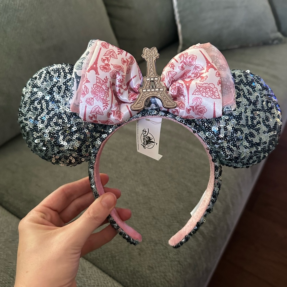 Disney Parks Paris ears NWT